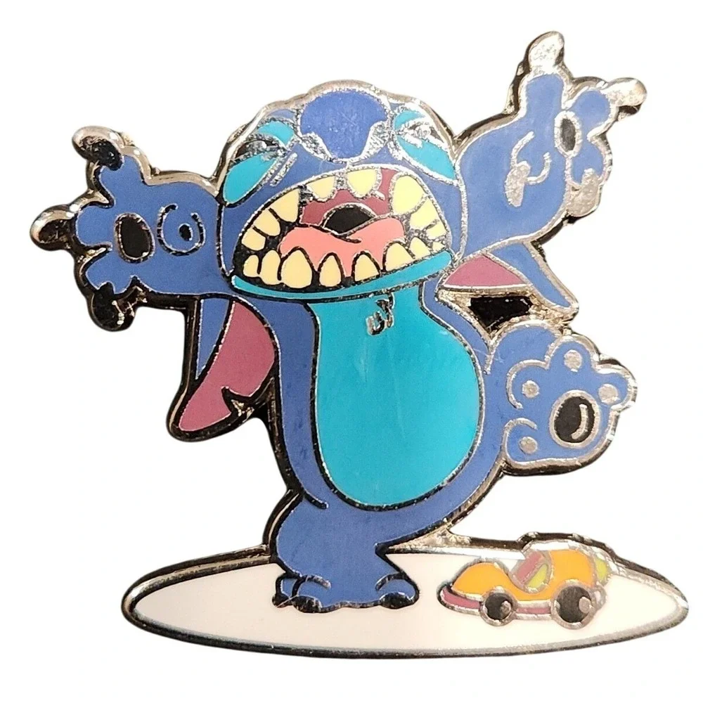 Disney Pin‎ Stitch as Godzilla seen crushing toy car AP Artist Proof LE 00000